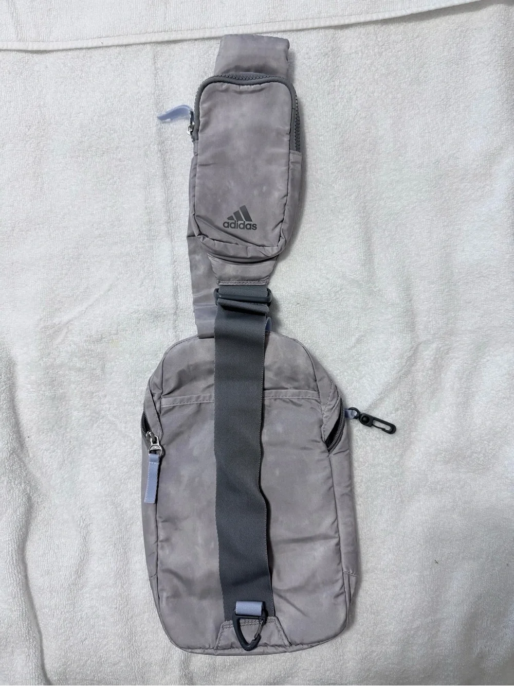 NWOT adidas Gray & Lavender Crossbody Sling Bag with Front Pocket & phone pocket - Picture 2 of 4